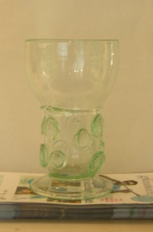 Chidding fold Glass drinking vessell