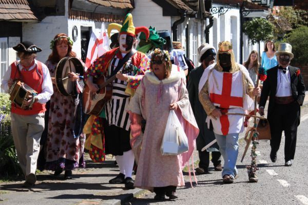 Tipteerers (Mummers) walking  from TheSwan to The Crown